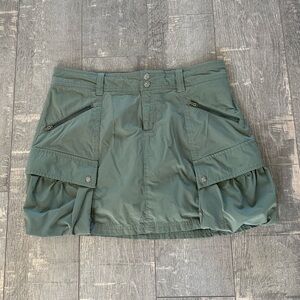 Athleta Green Skort Sz 8 Front Cargo Pockets
